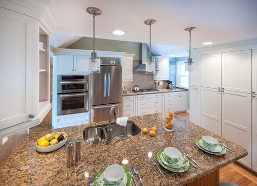  Giallo Fiorito granite countertops white cabinets